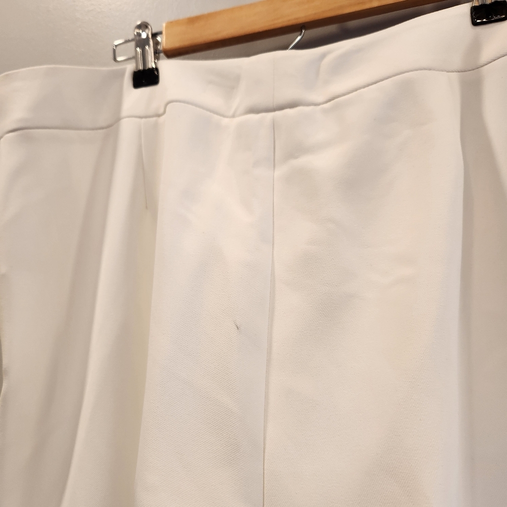 Karl Lagerfeld NWT White Straight Leg Pant - Picture 9 of 12